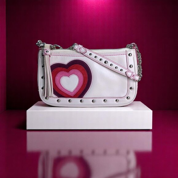 RARE Vintage COACH Valentines Heart bag and wristlet Set - Picture 4 of 14